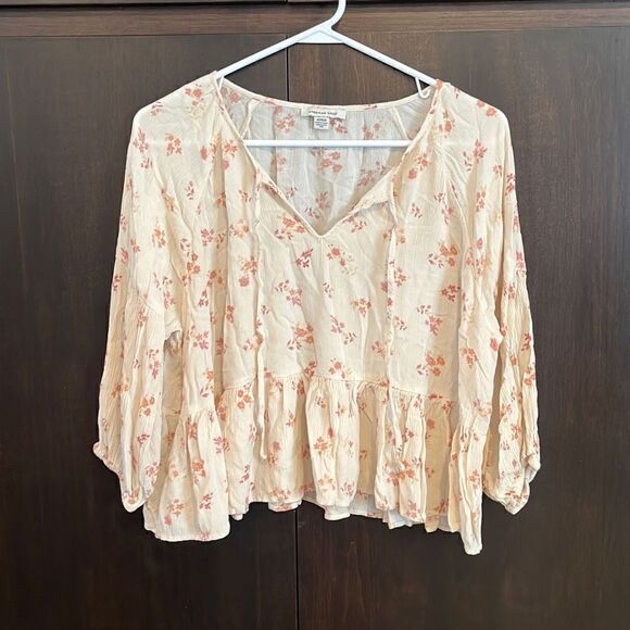 American Eagle Cream Floral Print Cropped Peasant Style Top Medium - Picture 1 of 4